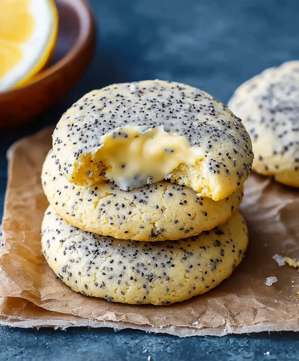 Lemon Poppy Seed Cookies - Zesty Crum extractble Treat